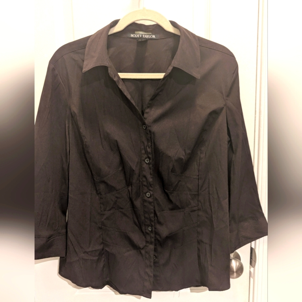 Women's Scott Taylor Brown Button-Up Top‎